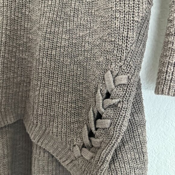 EXPRESS Tan hi-low sweater with lace up sides - Picture 4 of 4